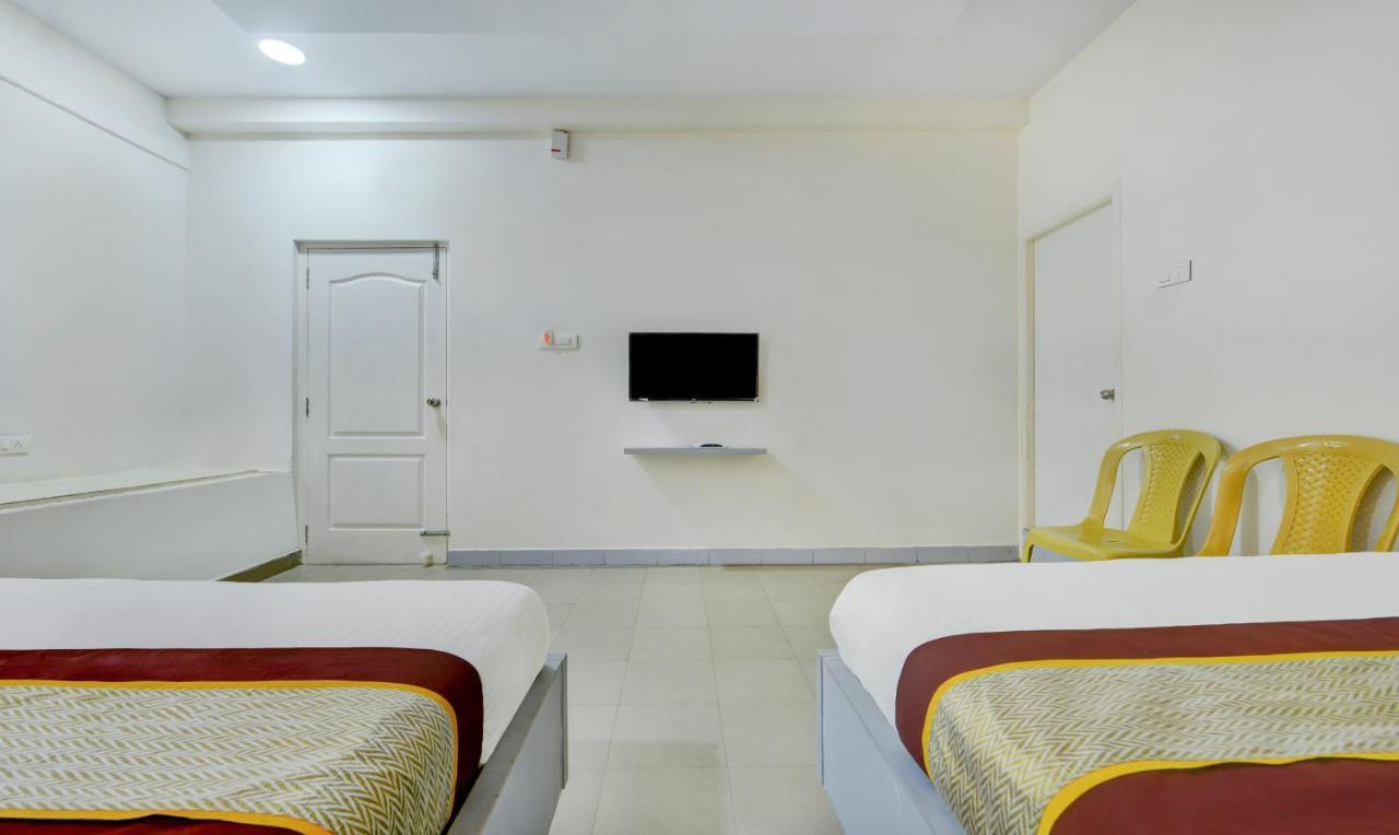 Salbala Inn - Near Alrport チェンナイ エクステリア 写真